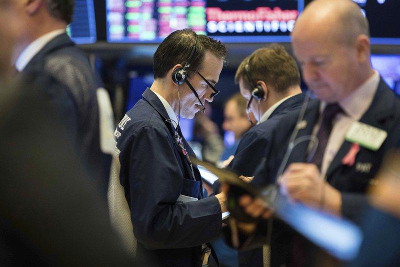 Asian stocks gain on WallStreet optimism over stimulus packages