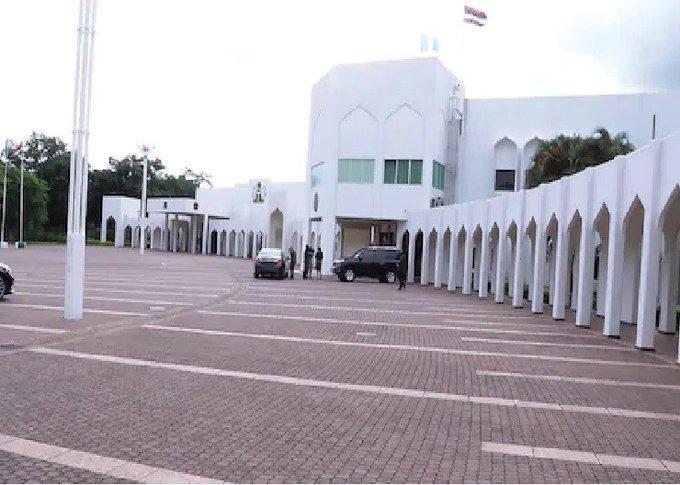 Presidency fumigates Buhari’s office