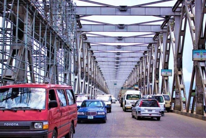 Coronavirus: Lagos bound travelers, others turned back today at Onitsha bridge