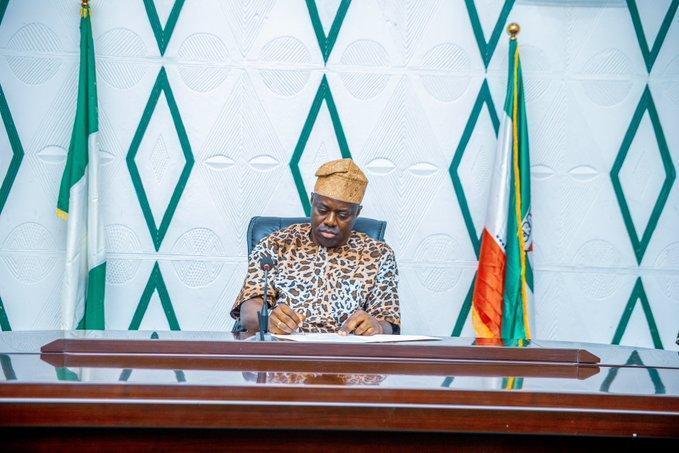 Makinde harps on unity at South West meeting