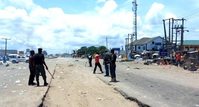 Ibeju Lekki youths protest against FG's lockdown, Restrictions
