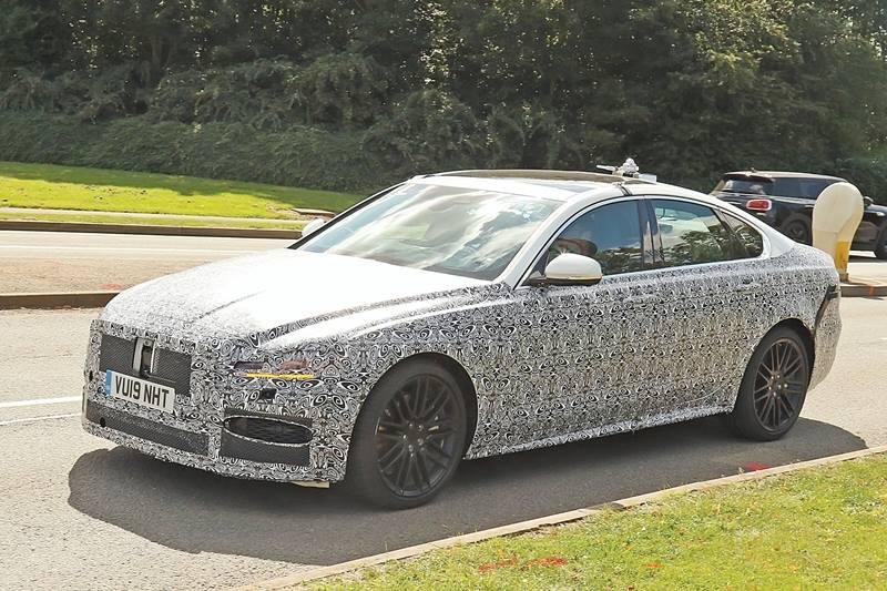New Jaguar XF spotted ahead of 2020 launch