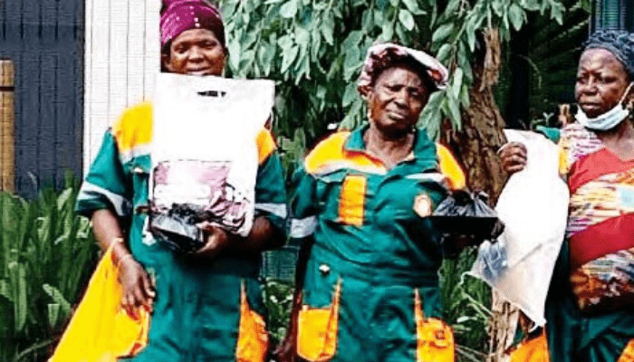 Covid-19: Cycology Club donates to Eti-osa isolation centre, Lagos street sweepers