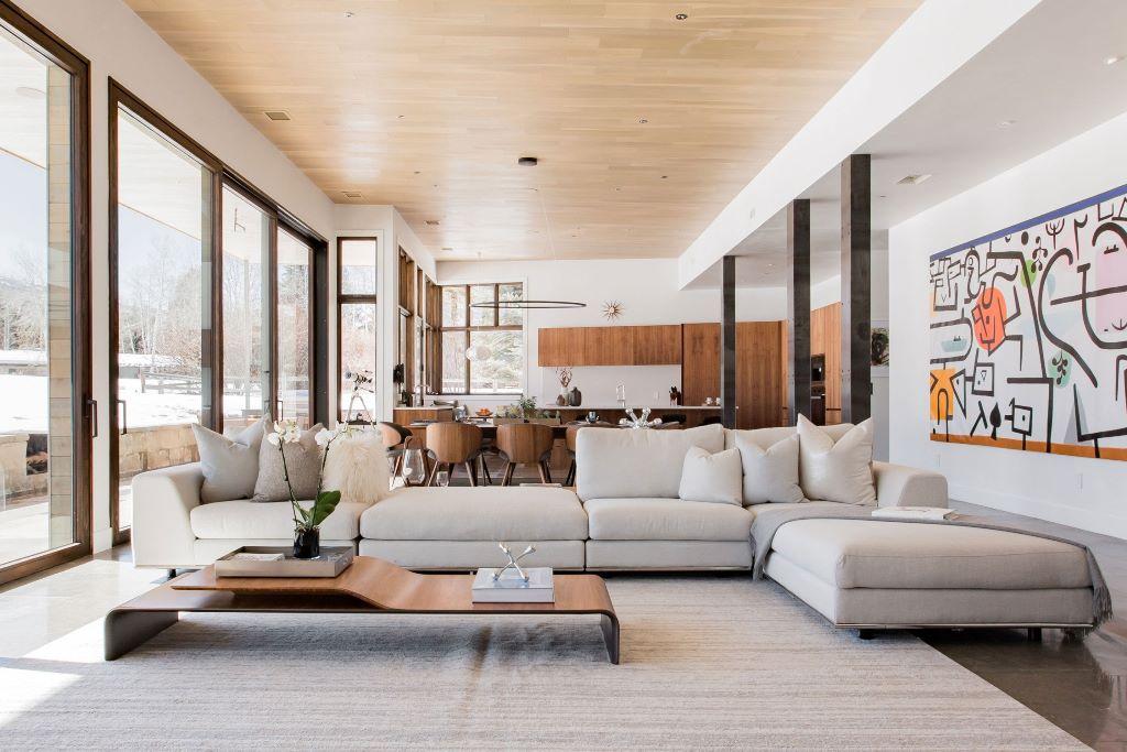 Alternative revenue generation models for African governments: The case of short-term vacation rentals