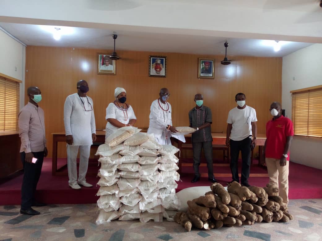 COVID-19: Olu of Warri donates cow, other food items to journalists
