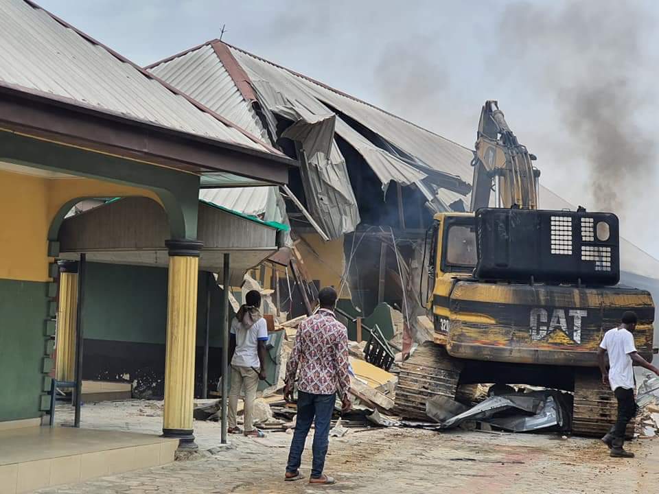 Eleme indigene condemns the demolition of hotels by Wike