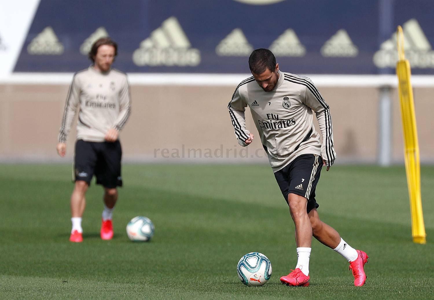 LaLiga clubs resume training in groups of ten players