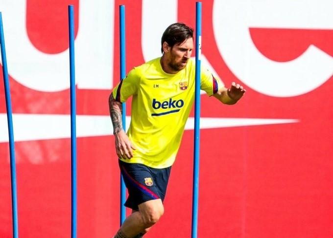 ‘There is risk everywhere’- Messi happy to resume training