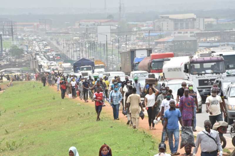 Lagos, FCT residents spurn facemasks, social distancing as lockdown eases