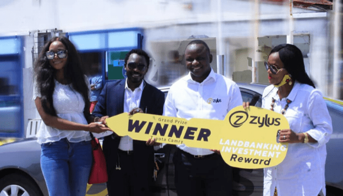 Zylus Investment rewards outstanding realtor with a brand new car