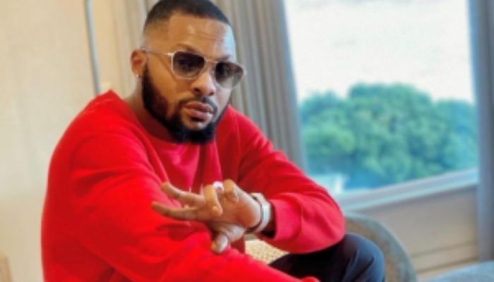 Collins osazuwa ovaiwe