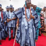 Oba AbdulGaniyu Adekunle Salau in a ceremony