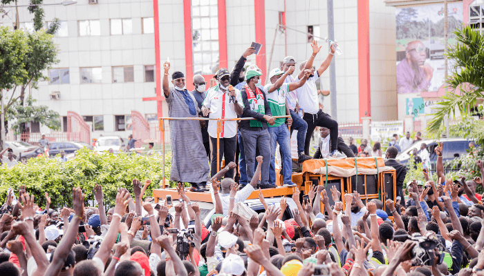 Crowd gatherings during campaign