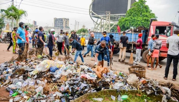 Youths Ministry, Waste Management Board clean up Edo streets
