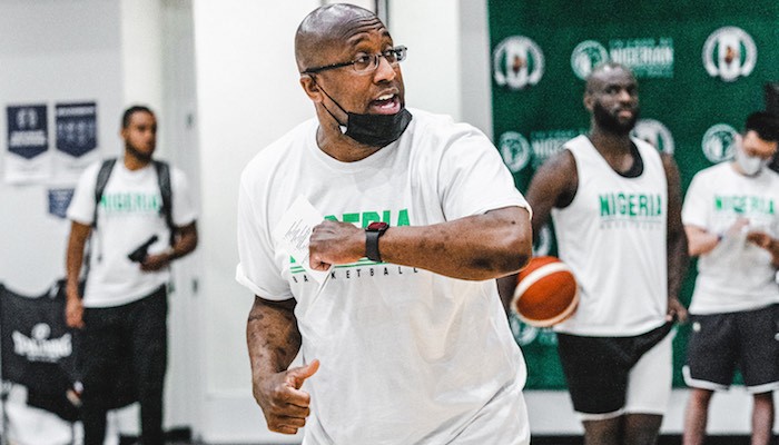D’Tigers coach, Mike Brown