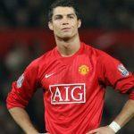 Ronaldo snubs Man City to join Manchester United