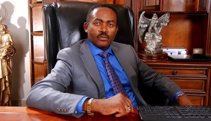 Anambra guber: Maduka goes on ward tour, excites indigenes with robust manifesto