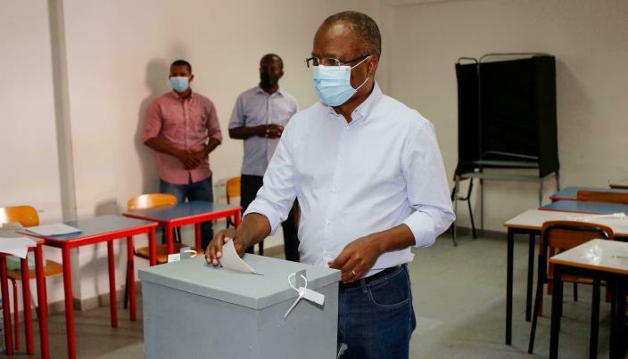 Presidential election results out in Cape Verde two hours after voting closed