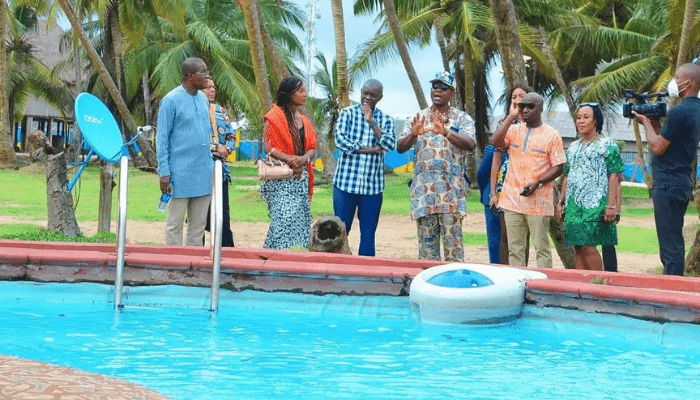 La Campagne Tropicana Beach Resort