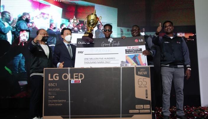 Farouk Manzo wins LG OLED TV gaming grand finale