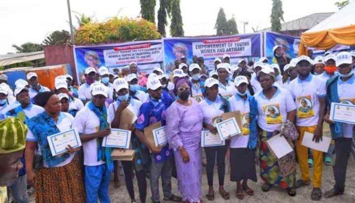 Lawmaker empowers constituents in Ibadan