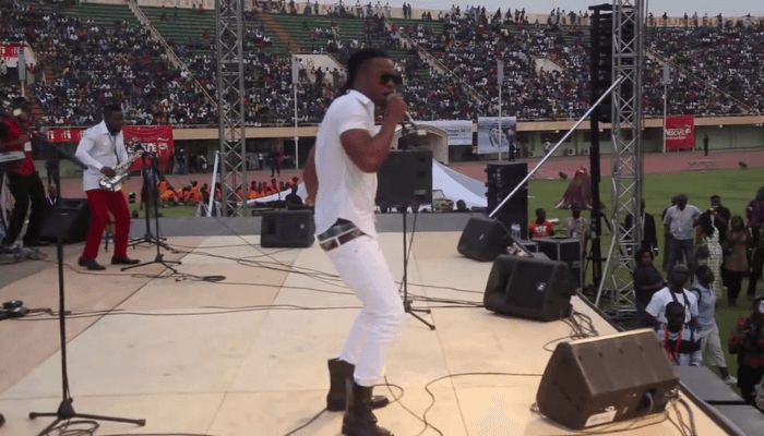 Flavour on stage