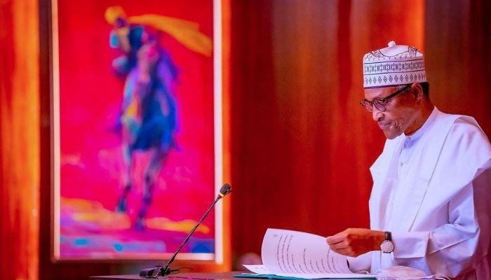 BUHARI-sign-electorall-bill-into-law