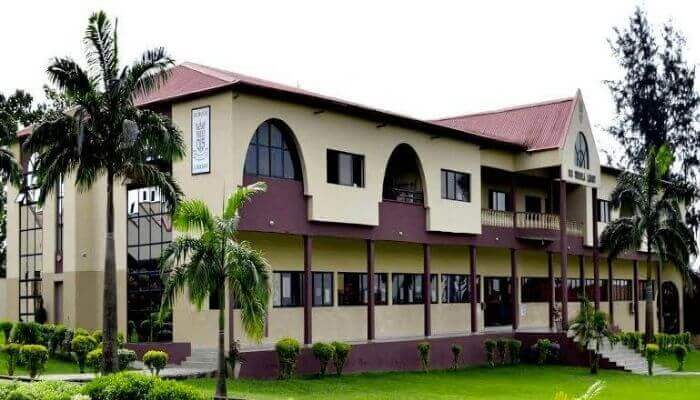 International School (OIS)