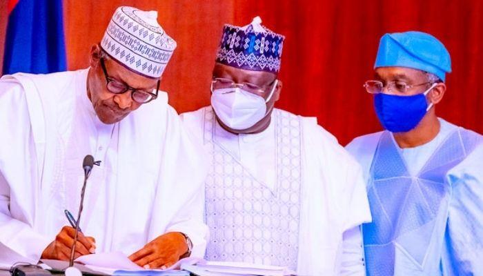 buhari-sign-electoral-bill