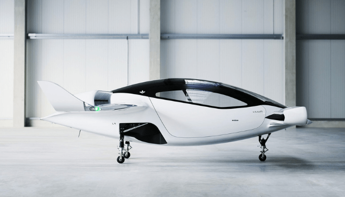 World’s first flying electric jet car company