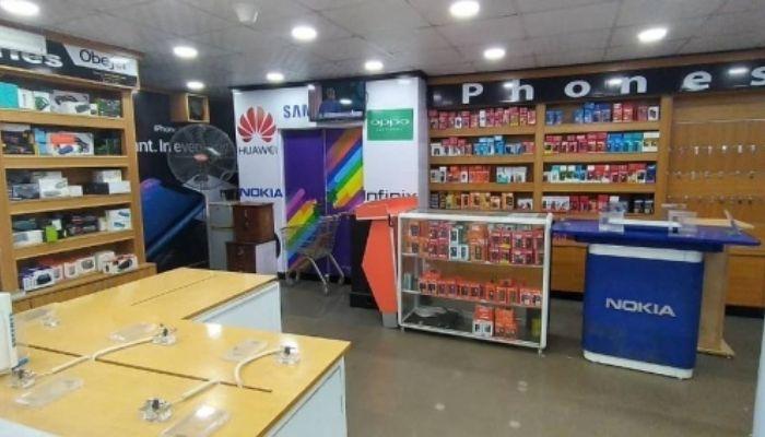 tech gadgets dealers