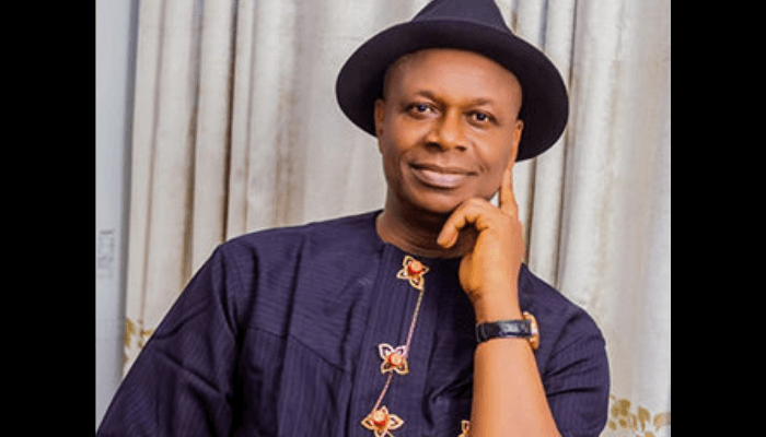 Asoliye Douglas-West