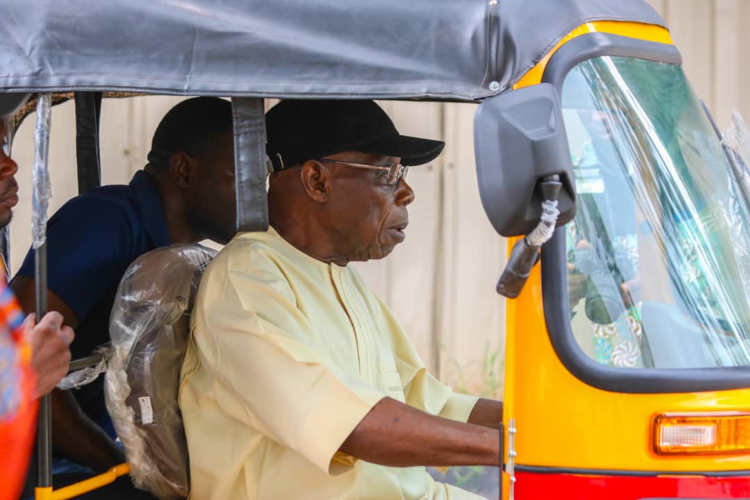 Obasanjo turns keke rider