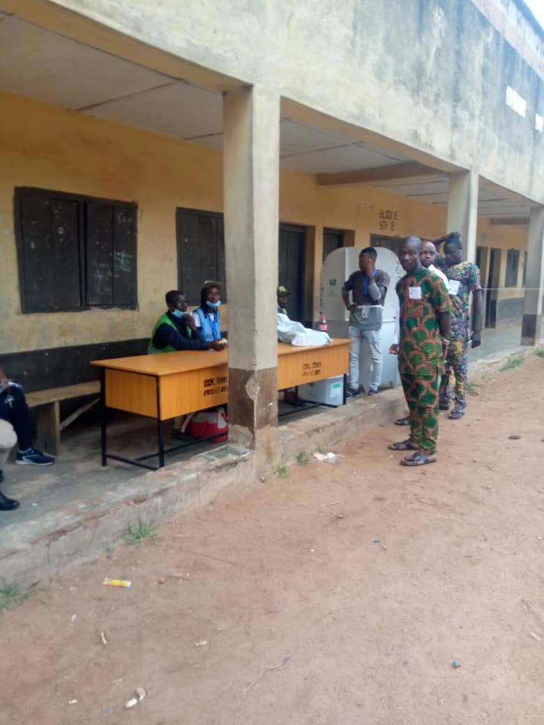 Polling unit at Seventh Day Adventist primary school, Ede Ademola Adeleke 's town | BusinessDay