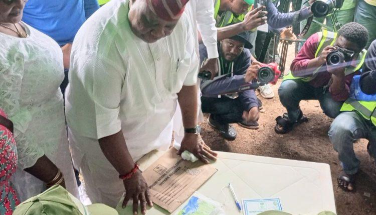 PDP governorship candidate, Adeleke Ademola casting his vote at Ward 2, Unit 9, Abogunde Saga Ede South Osun State