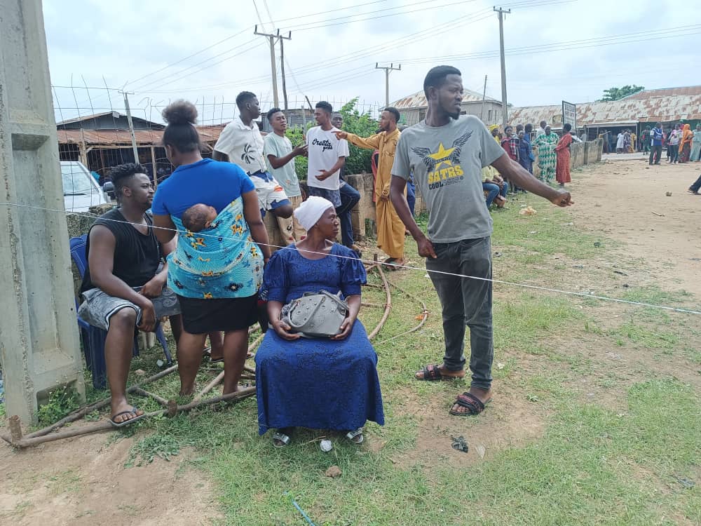 Voting ends at Ward 5, unit 12, Tinuola area, Osogbo