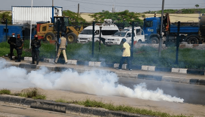 Police fire tear gas at protesting para-athletes in Lagos