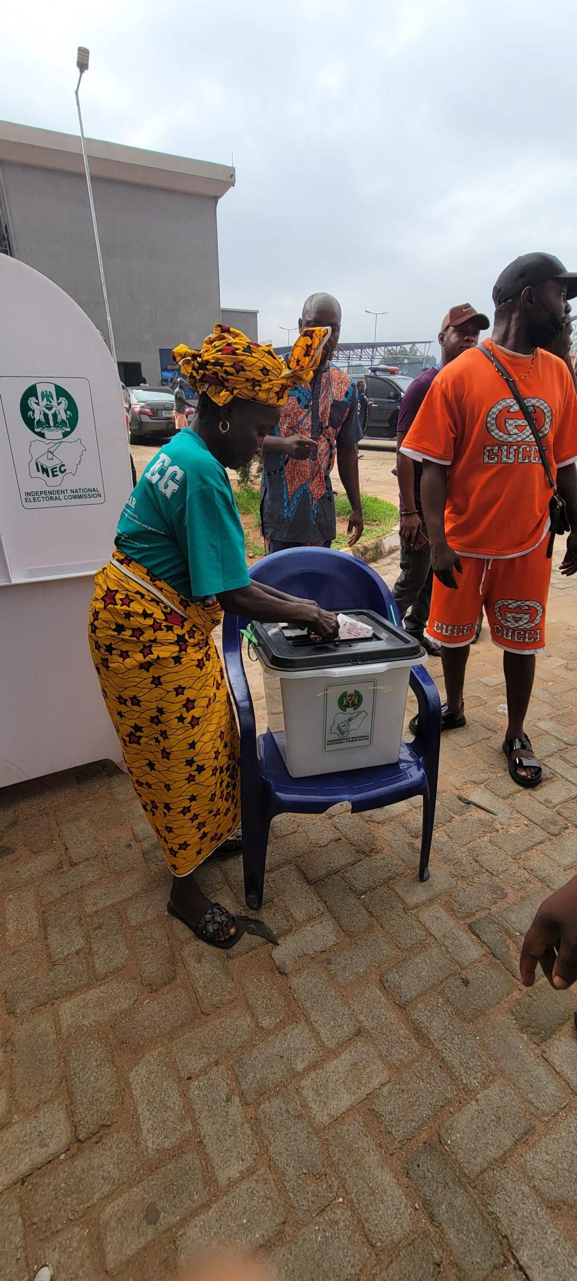 Voting ongoing at Ward 01 Ogbe Central Park, Oredo Local Government Area on Saturday in Benin City 