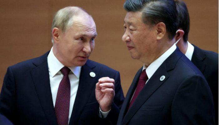 Vladimir Putin and Xi Jinping