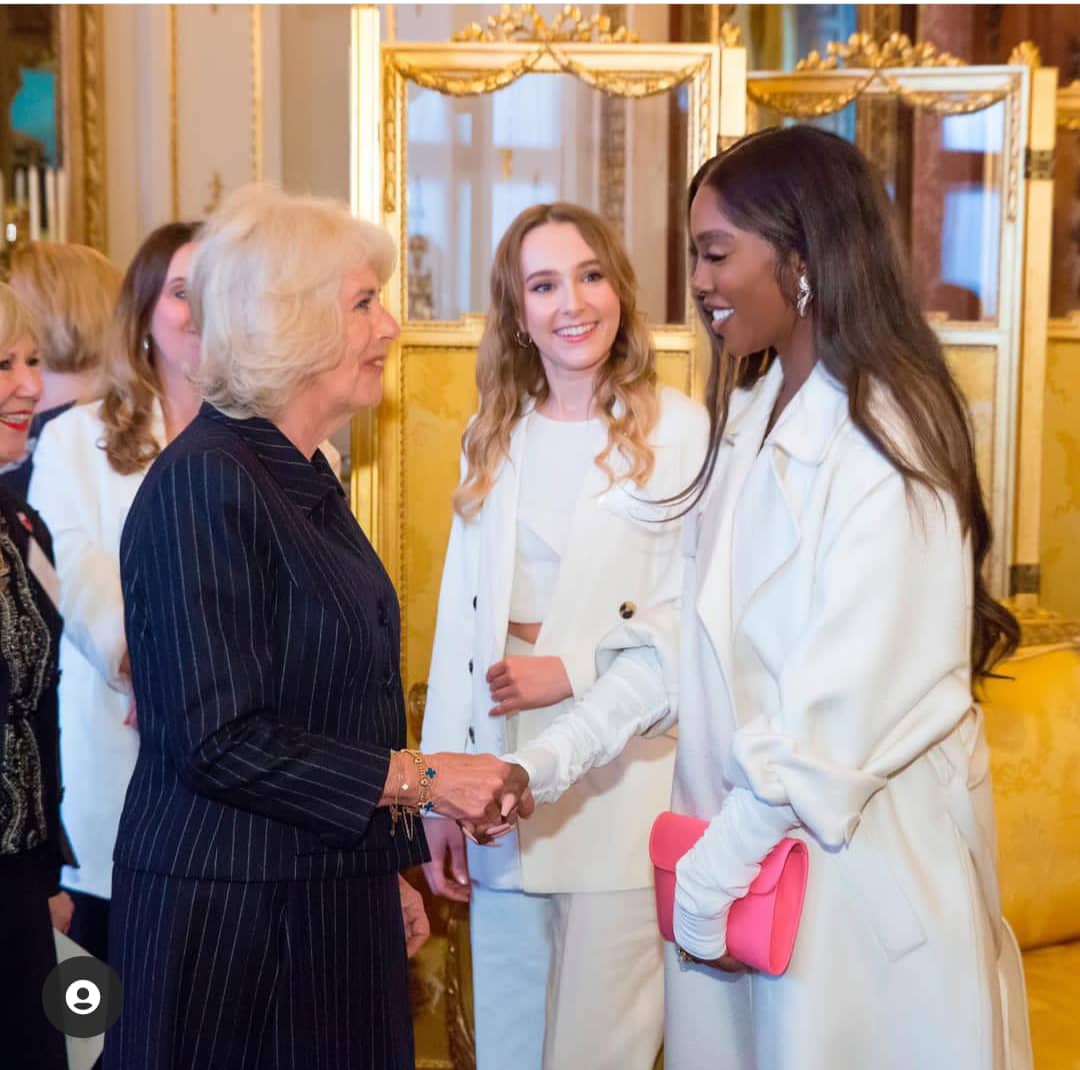 Tiwa Savage in Buckingham Palace 