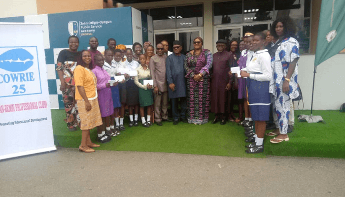 Members of Cowrie 25 Club