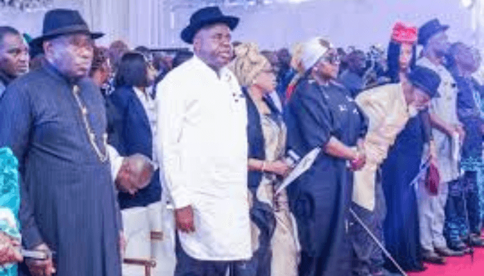 Dignitaries at the day of tributeds in honour of the late deputy governor