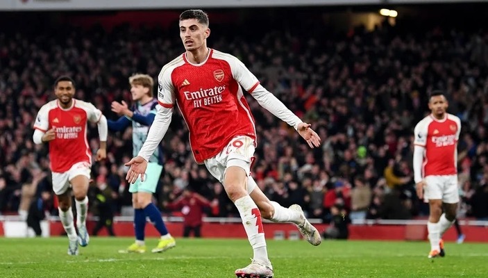 Havertz's header against Brentford sends Arsenal top of Premier League table