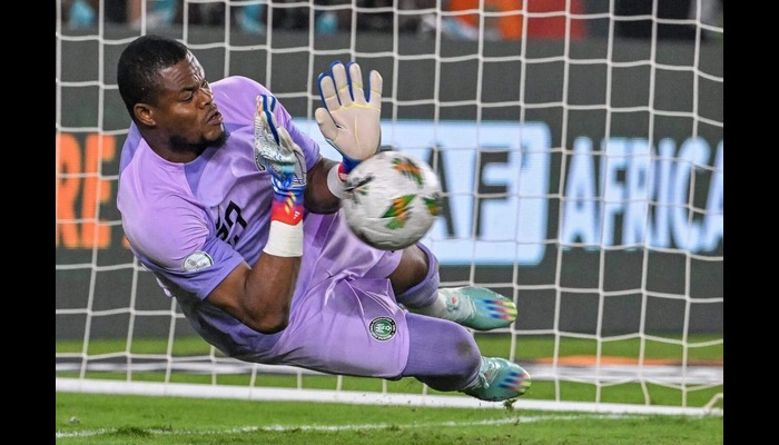 Stanley Nwabali on Raja Casablanca radar