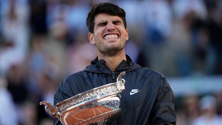 Alcaraz dumps Zverev to win first French Open title