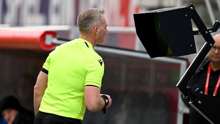 VAR technology decisions to be explained at Euro 2024