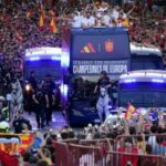 Euro 2024: Spain's football team receive royal welcome in Madrid