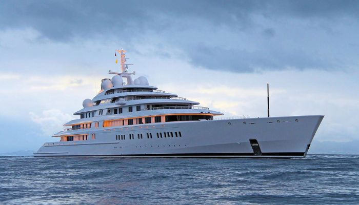 Azzam yacht