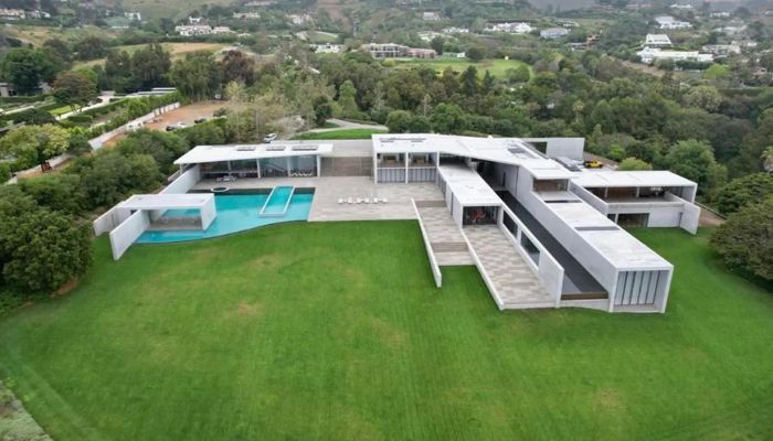 Beyoncé &Jay-Z Malibu Mansion, Malibu, United States — $200 million