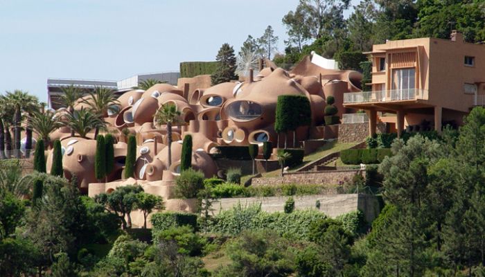 Les Palais Bulles, Cannes, France — $420 m